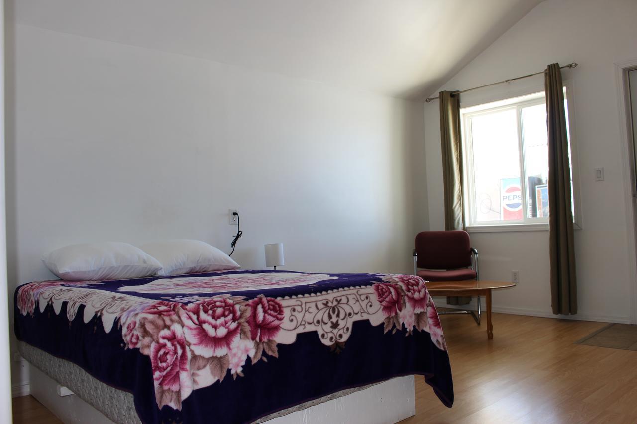 Welcome Inn Swan Hills 外观 照片
